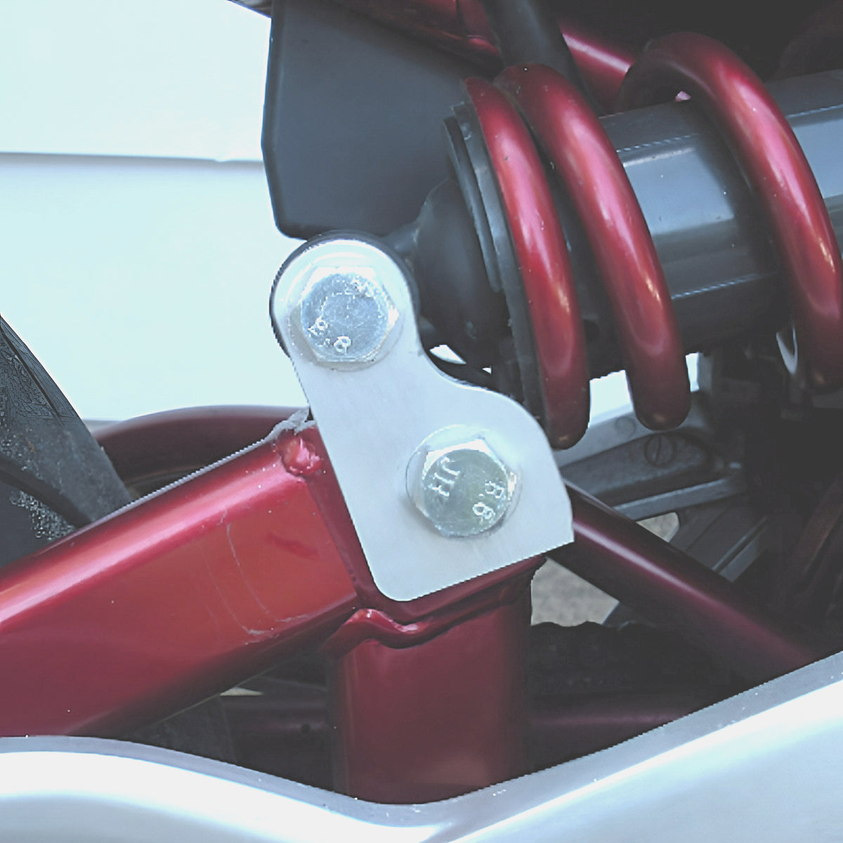 Kawasaki ER-6F Lowering Links | 2012-2016 | Adjustable Seat Height